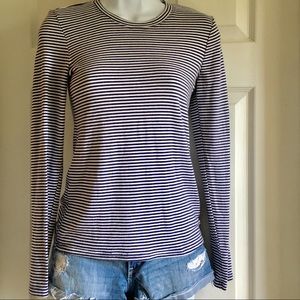 Eddie Bauer black & white stripe long sleeve top!